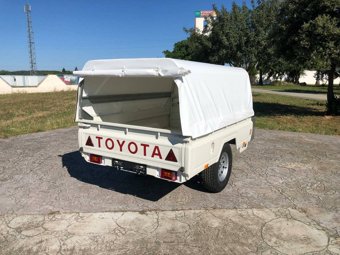 Remolque todo terreno toyota hilux sin freno