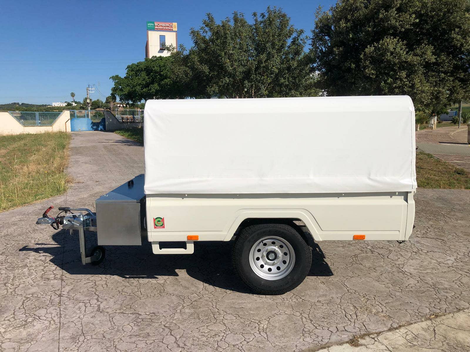 Remolque todo terreno toyota hilux sin freno