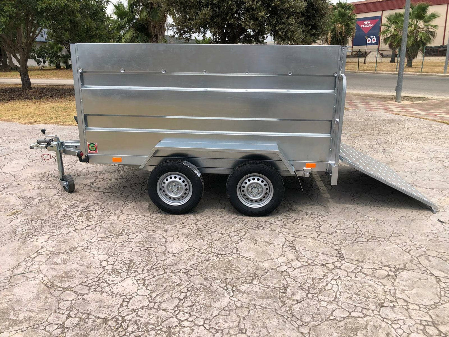 Remolque Basculante Eléctrico Hidráulico 2 Ejes