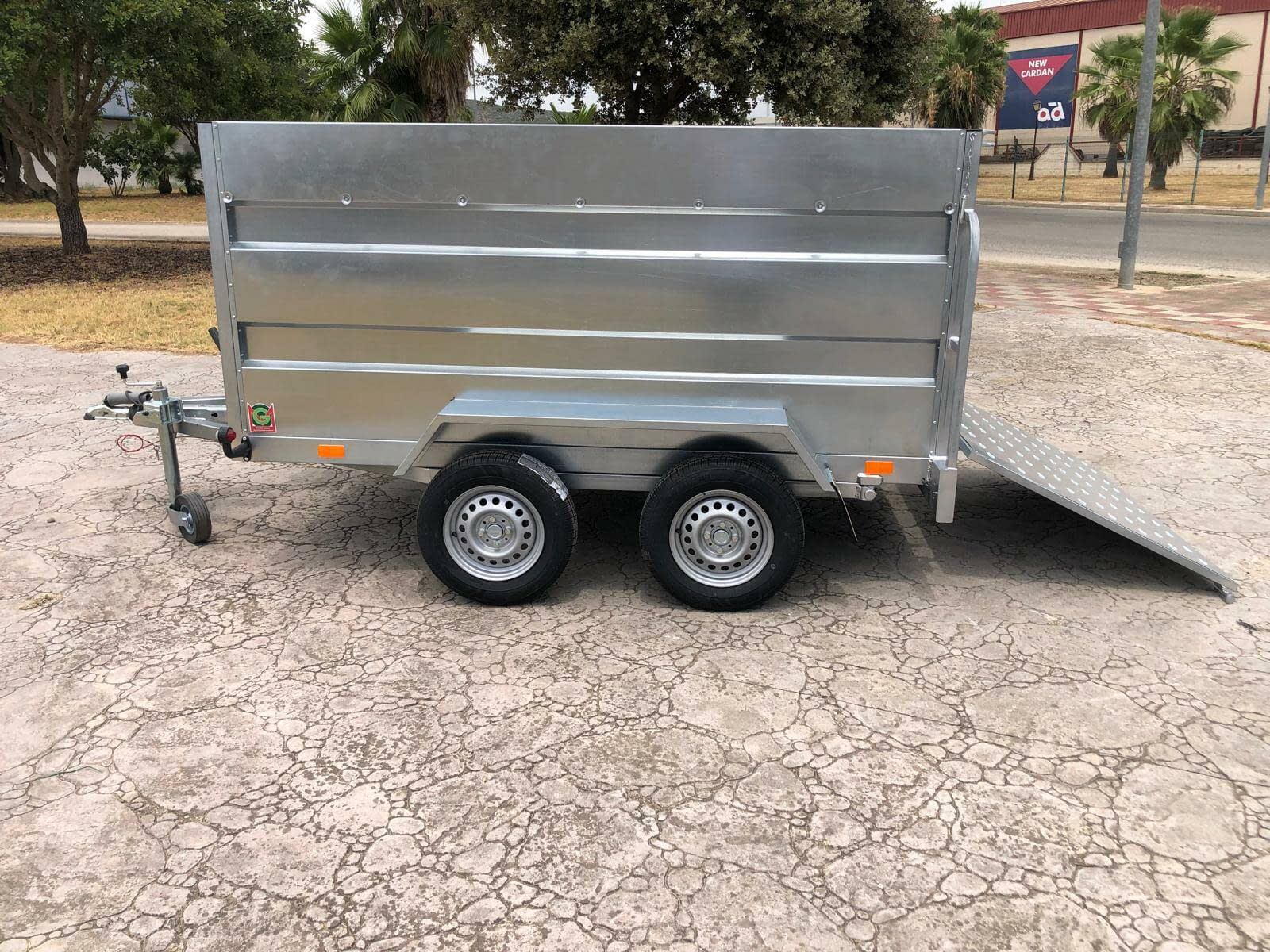 Remolque Basculante Eléctrico Hidráulico 2 Ejes