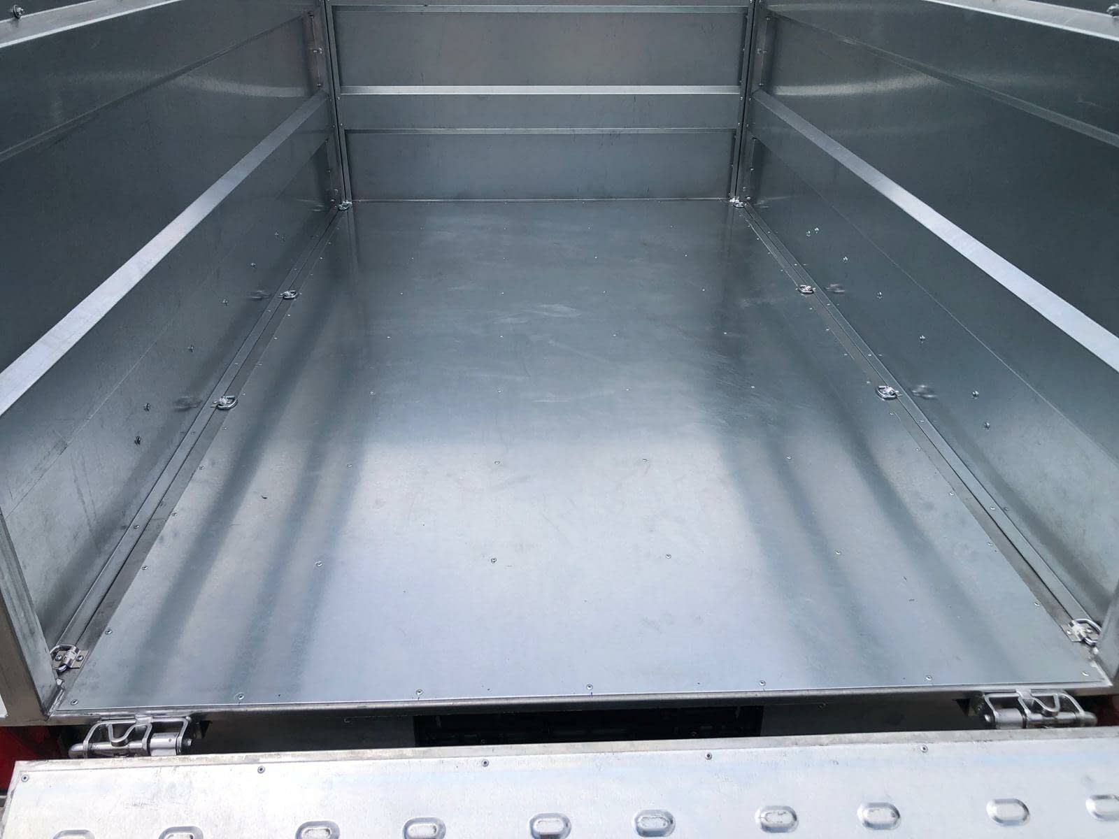 Remolque Basculante Eléctrico Hidráulico 2 Ejes