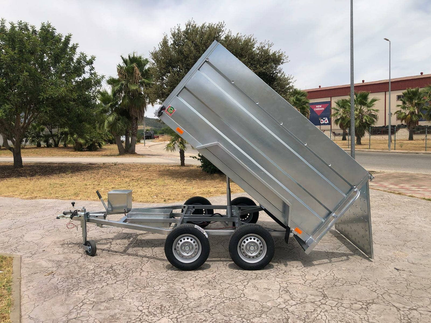 Remolque Basculante Eléctrico Hidráulico 2 Ejes