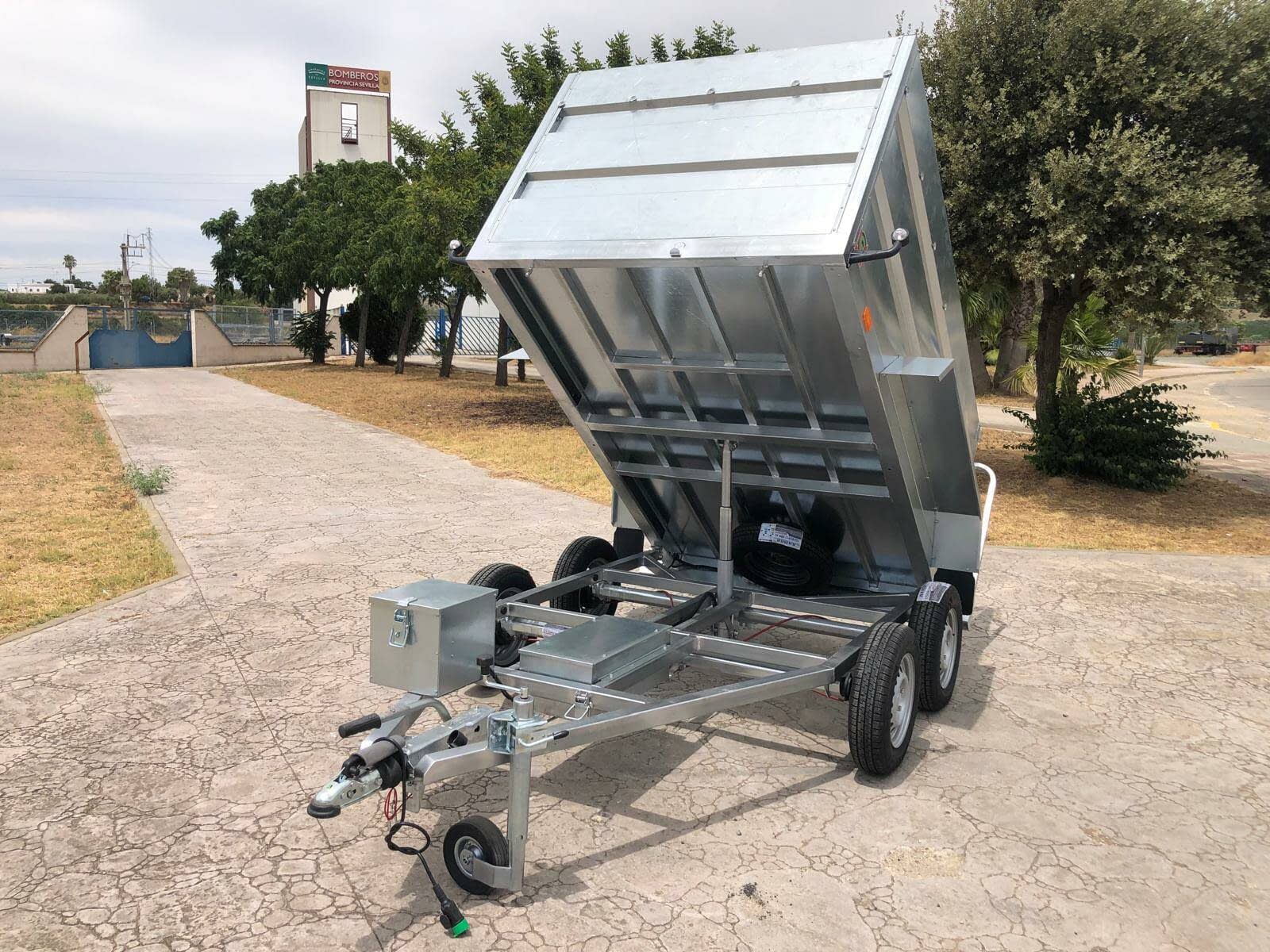 Remolque Basculante Eléctrico Hidráulico 2 Ejes