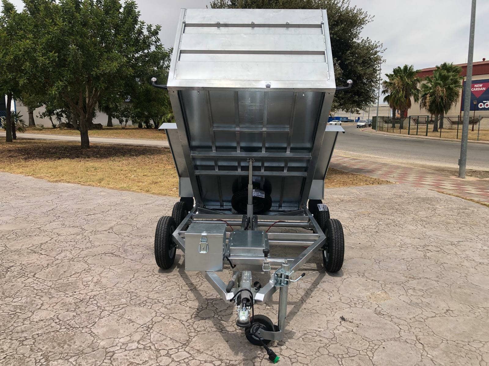 Remolque Basculante Eléctrico Hidráulico 2 Ejes