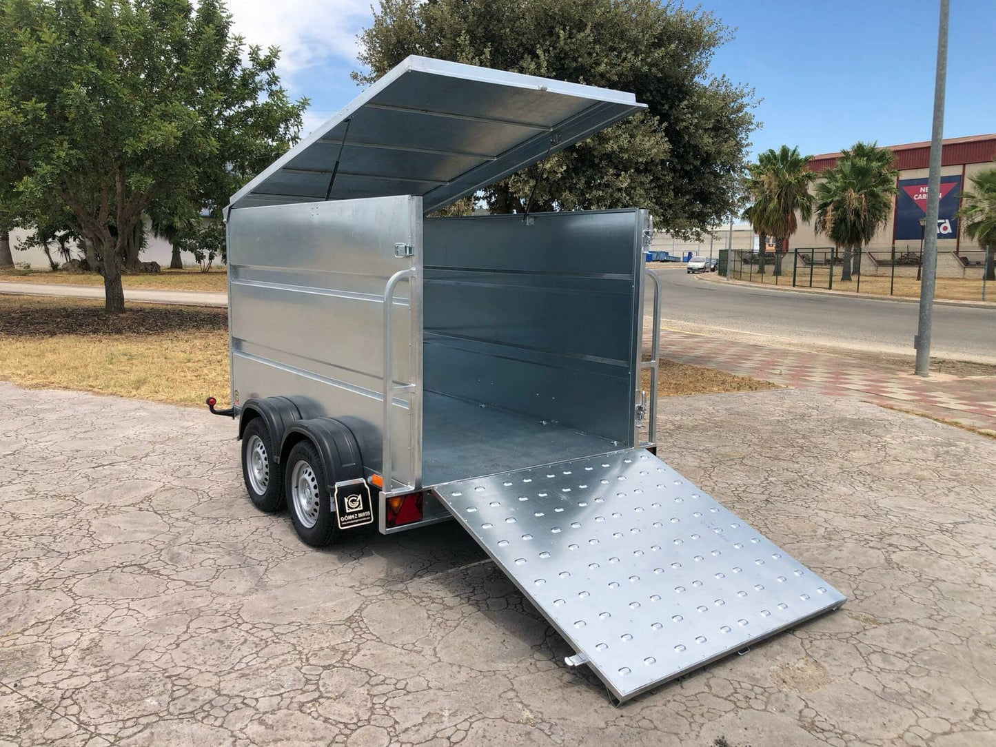 Remolque Caja Cerrada