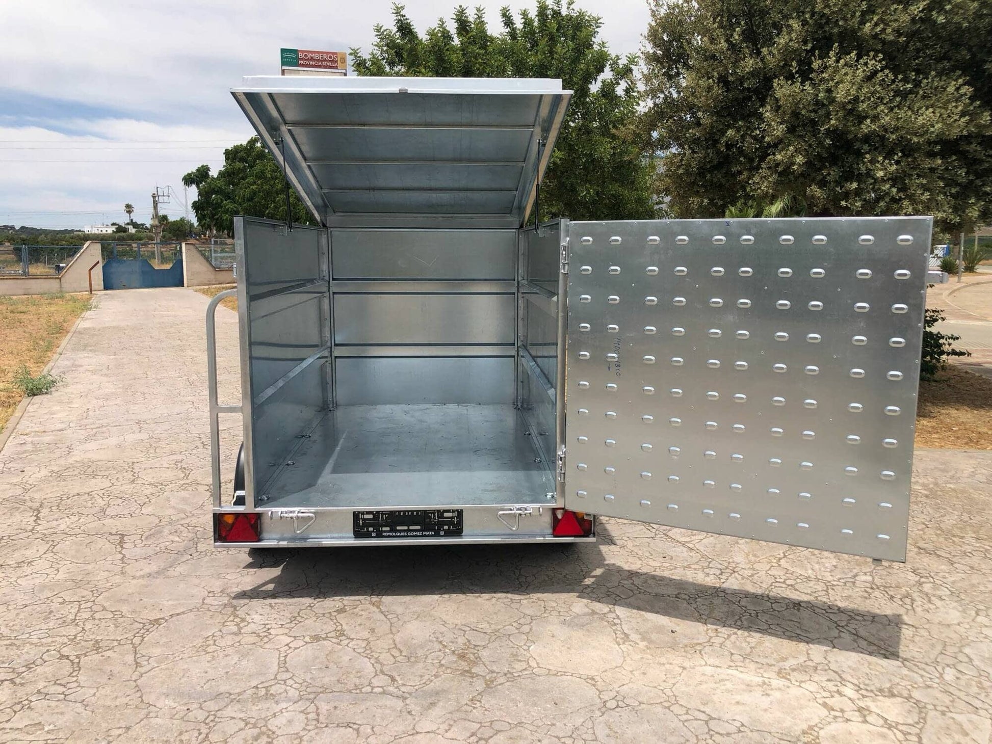 Remolque Caja Cerrada