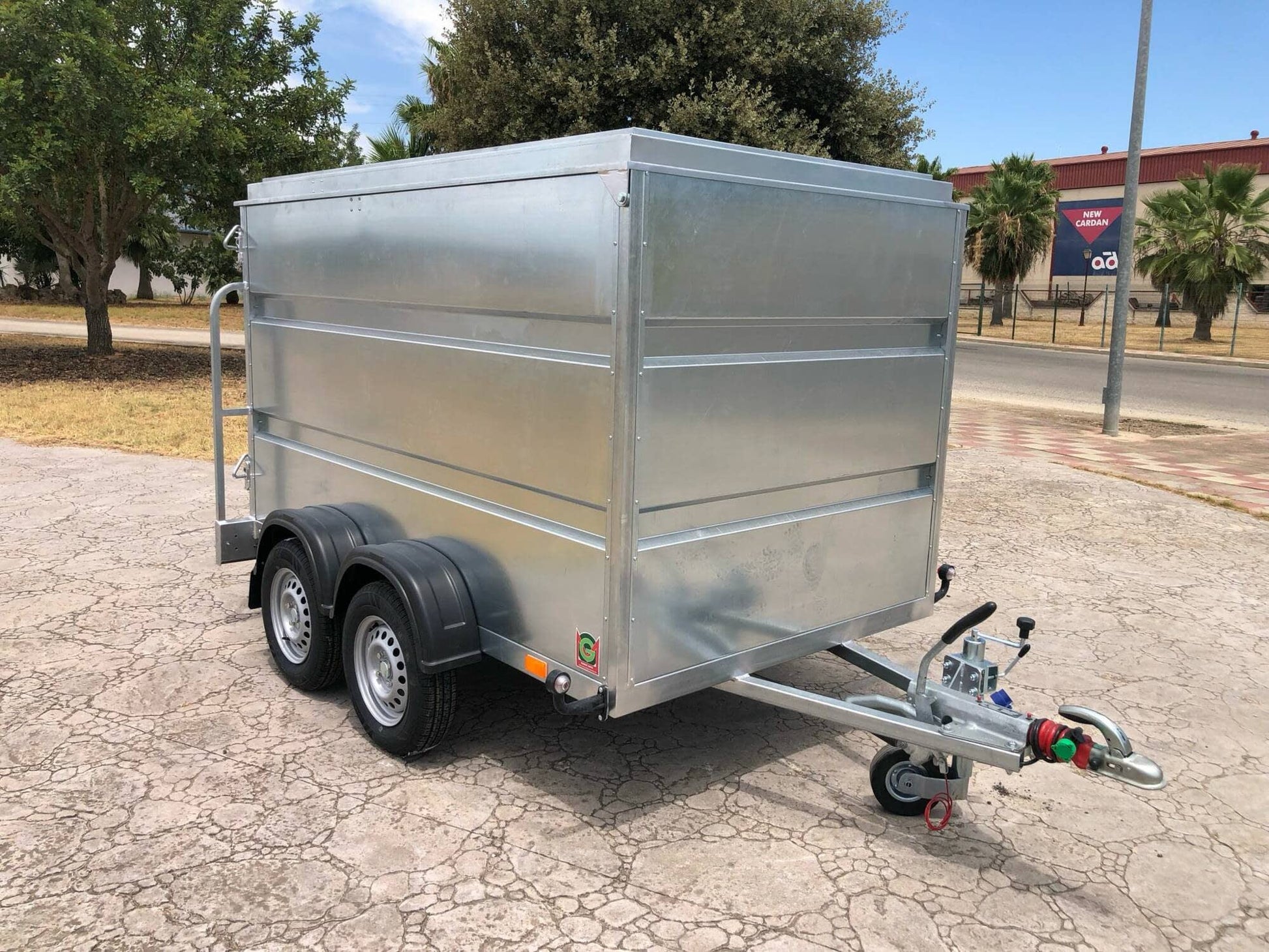 Remolque Caja Cerrada