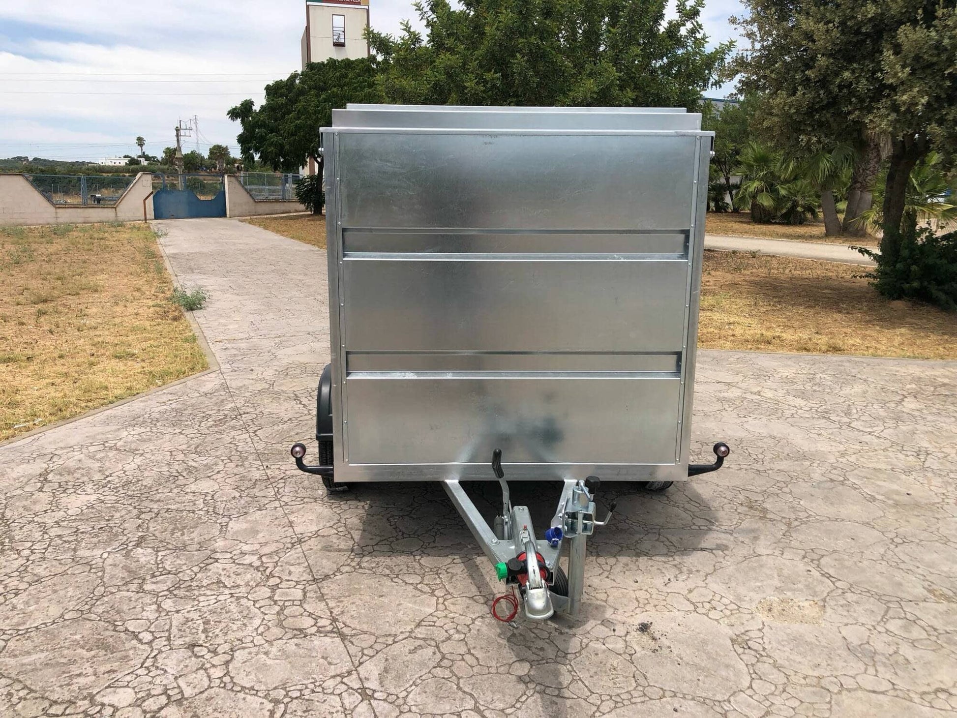 Remolque Caja Cerrada