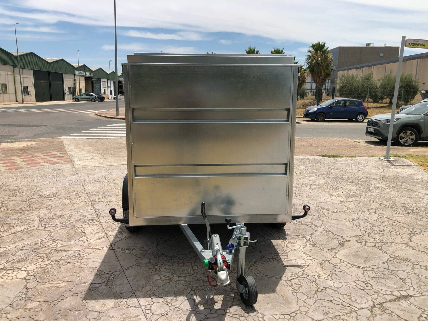 Remolque Caja Cerrada