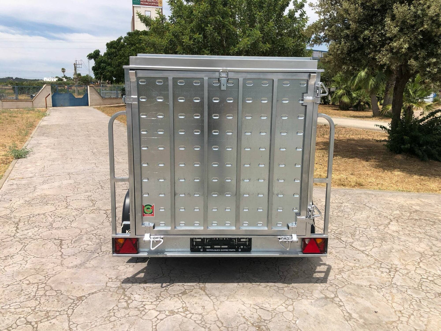 Remolque Caja Cerrada