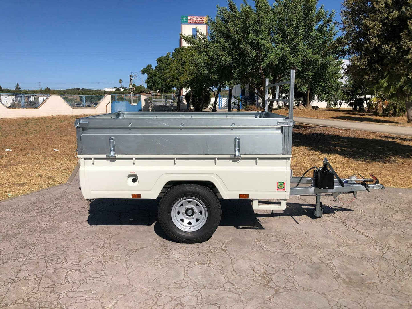 Remolque basculante todo terreno toyota hilux