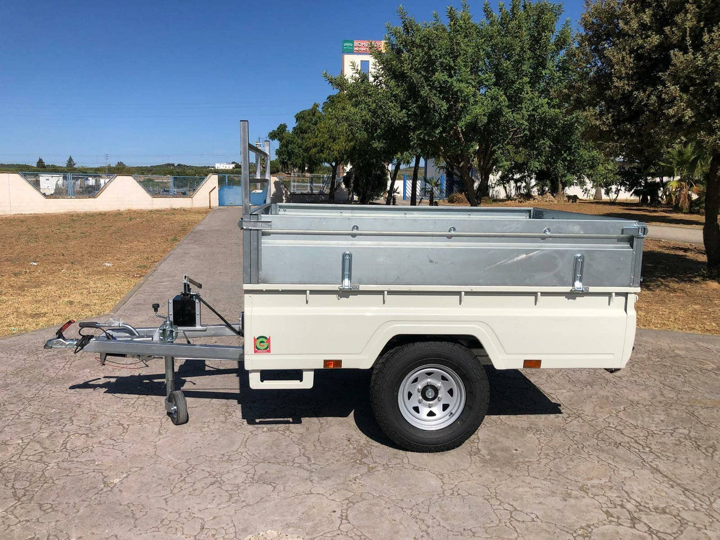 Remolque basculante todo terreno toyota hilux