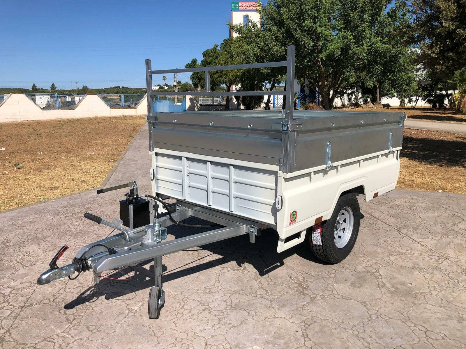 Remolque basculante todo terreno toyota hilux