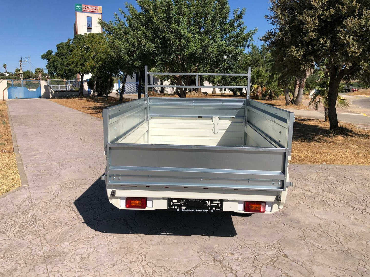 Remolque basculante todo terreno toyota hilux