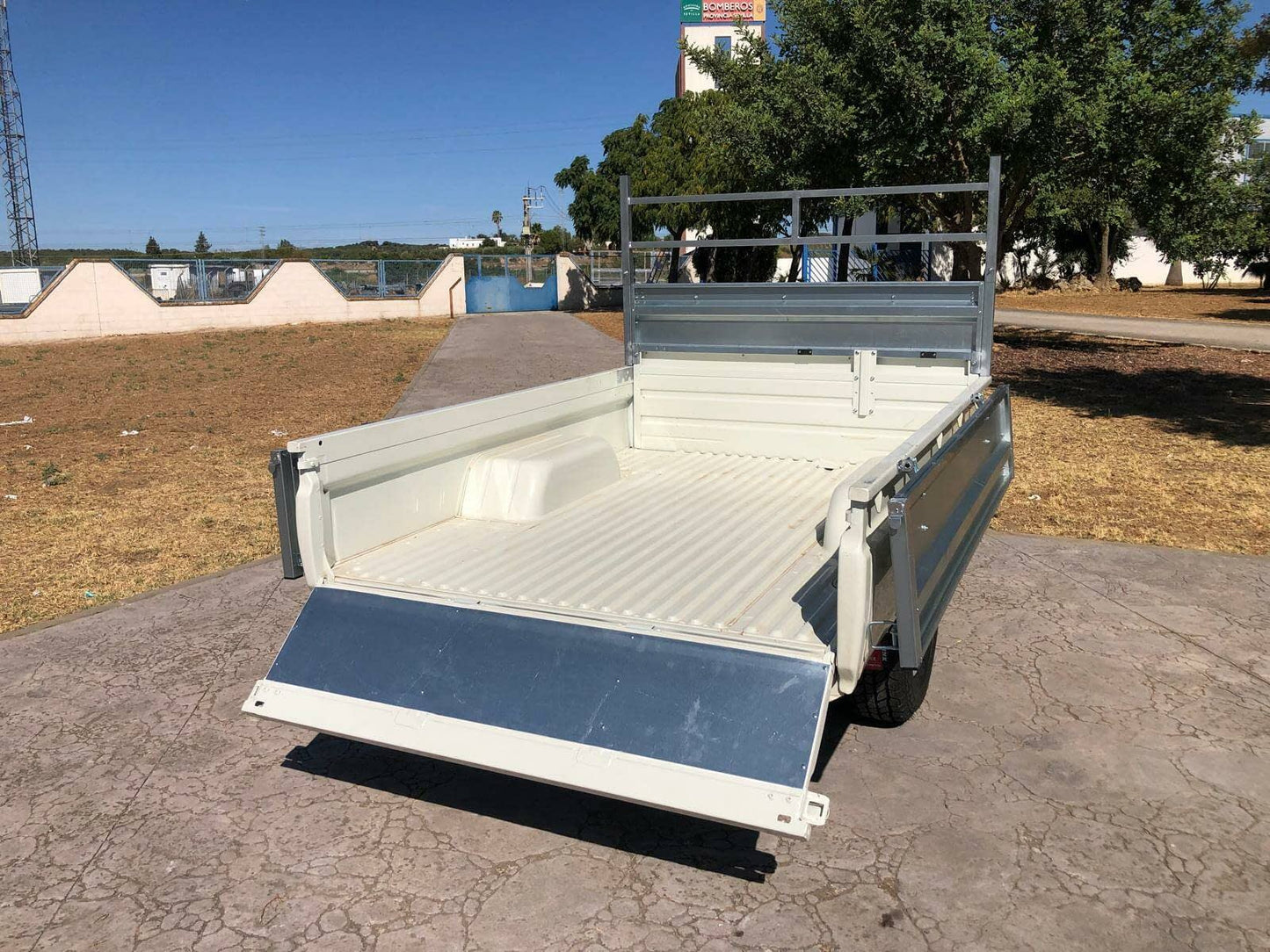Remolque basculante todo terreno toyota hilux
