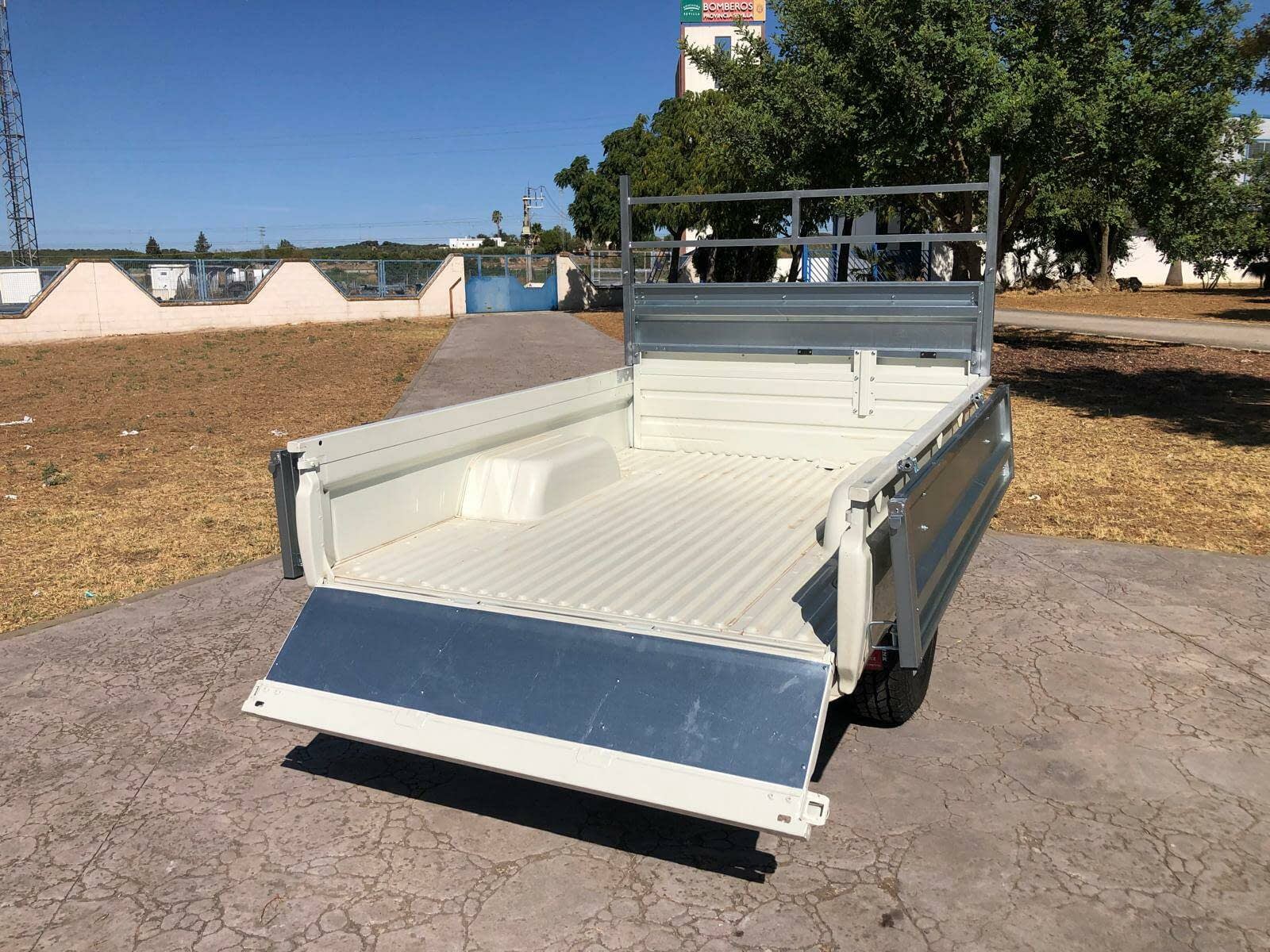 Remolque basculante todo terreno toyota hilux