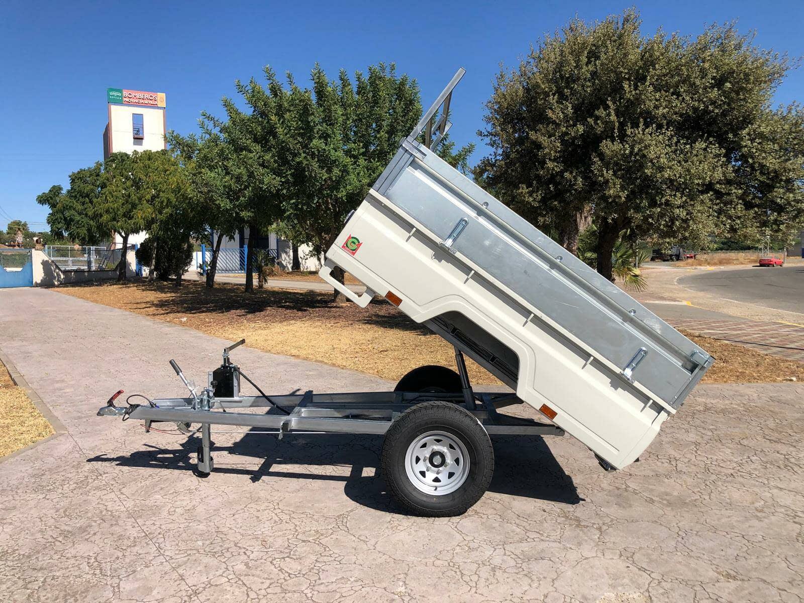 Remolque basculante todo terreno toyota hilux