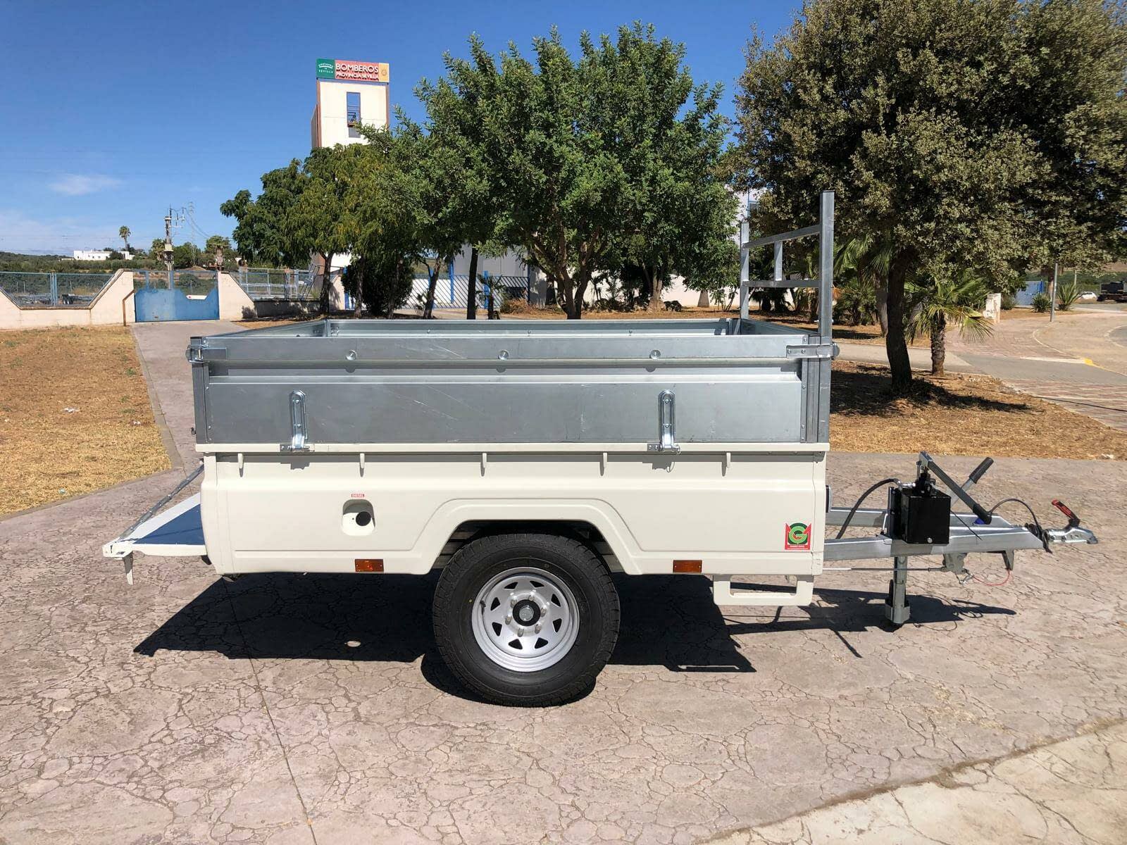 Remolque basculante todo terreno toyota hilux