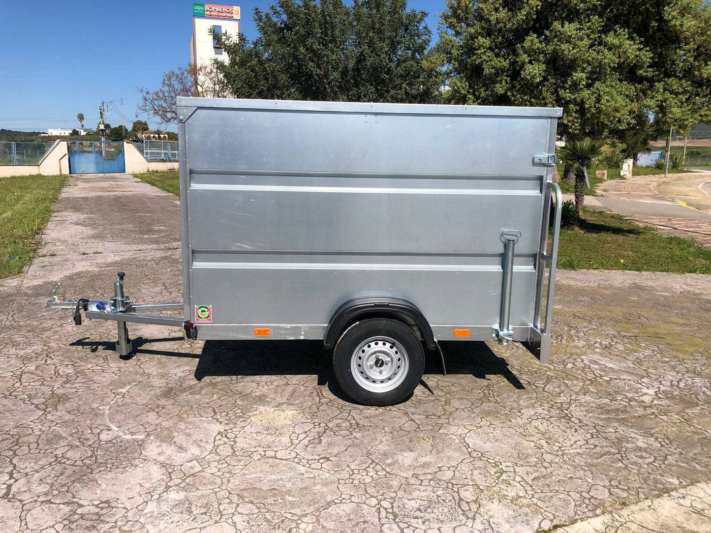 Remolque Caja Cerrada Galvanizado