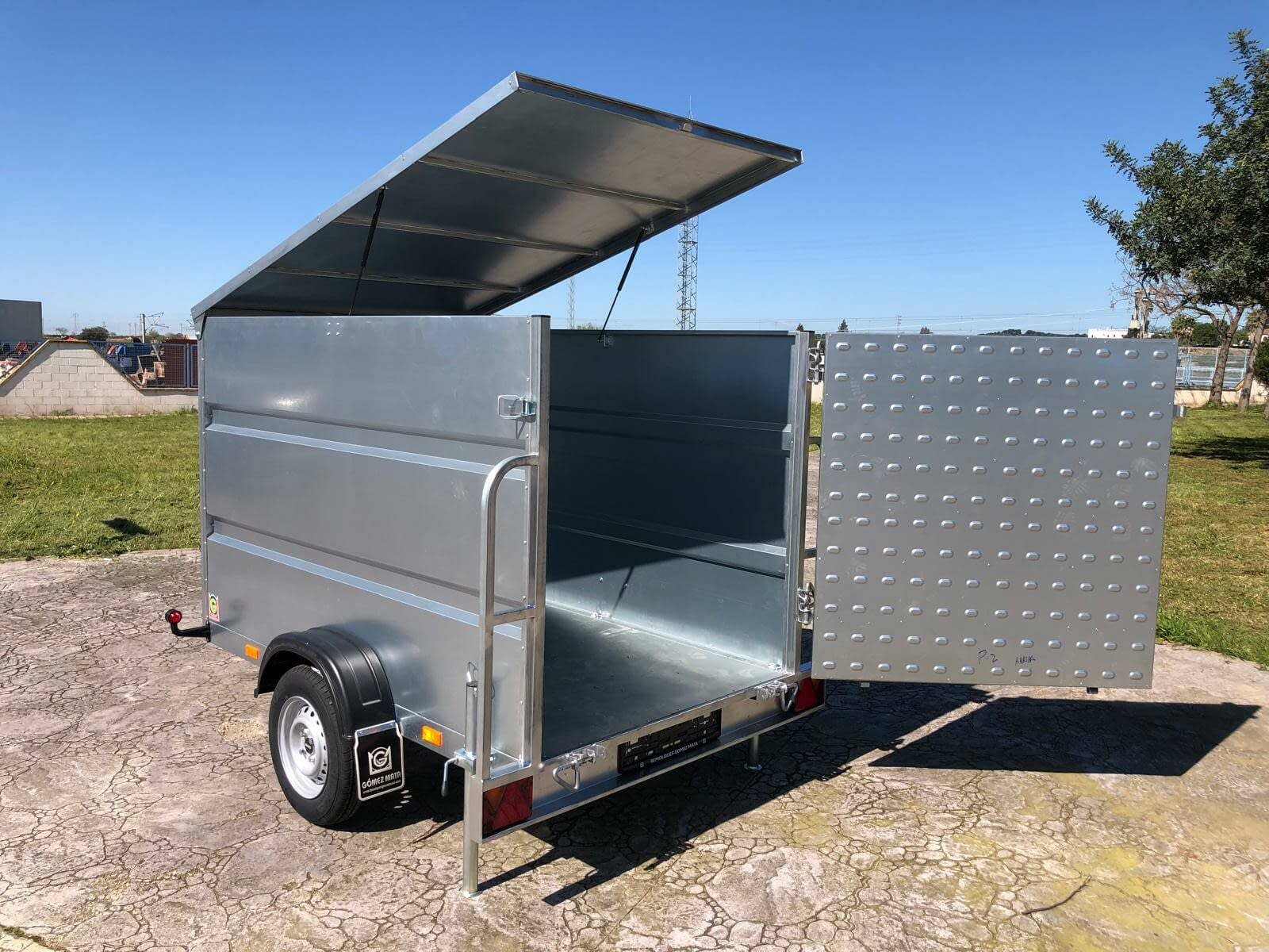 Remolque Caja Cerrada Galvanizado